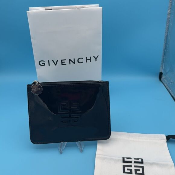 NEW- Givenchy Black Leather Zippy Coin Pouch- store bag and dust bag included - Picture 2 of 5
